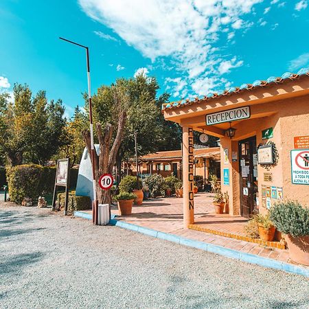 Camping & Bungalows Suspiro Del Moro Otura Exterior foto
