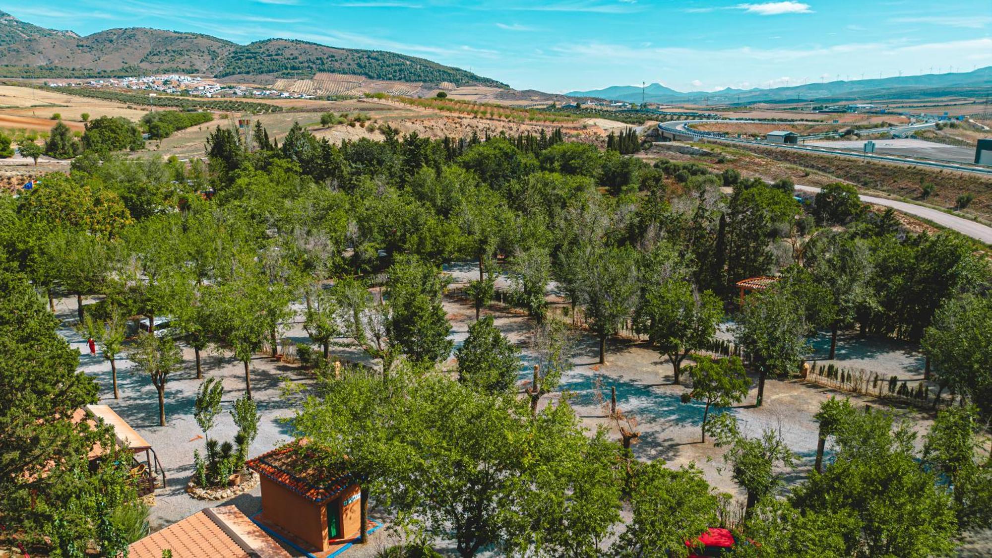 Camping & Bungalows Suspiro Del Moro Otura Exterior foto